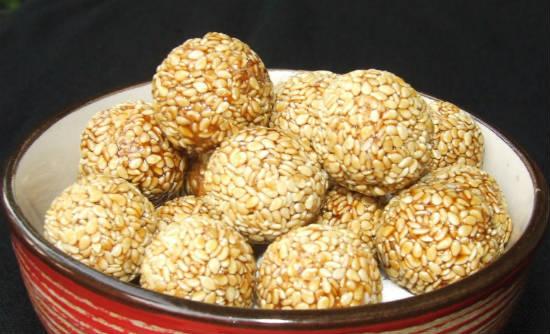 sesame_laddu