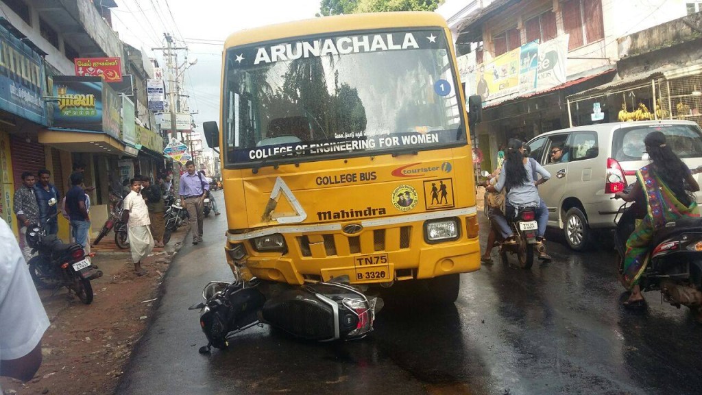 kulasekharam-bus-accident