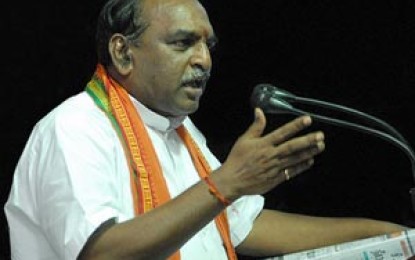 Pon Radhakrishnan,Minister of State for Heavy Industries and Public Enterprises